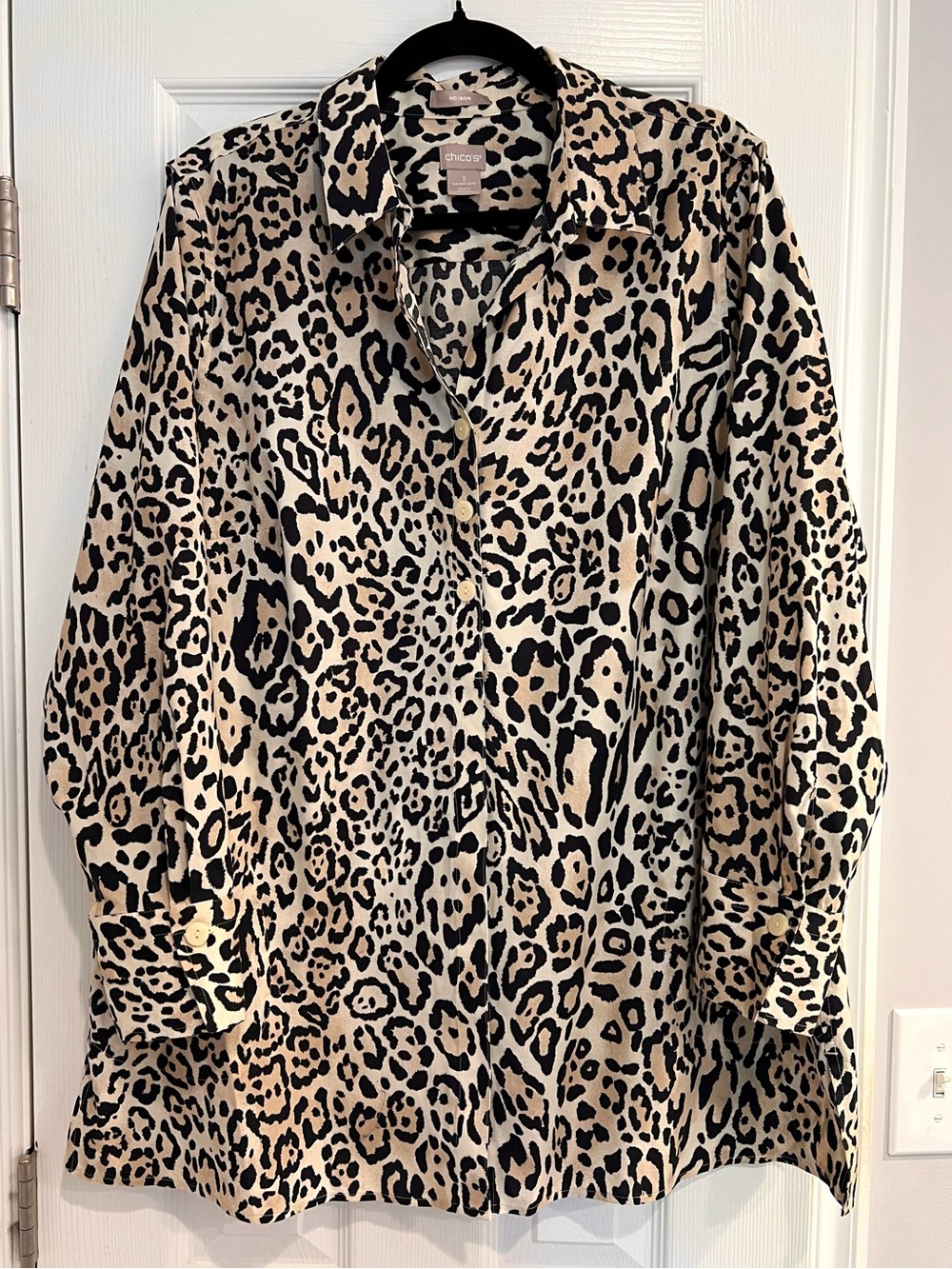 Chico's Classic Leopard Print Button-Down Shirt Blouse Top Pockets Tunic XL